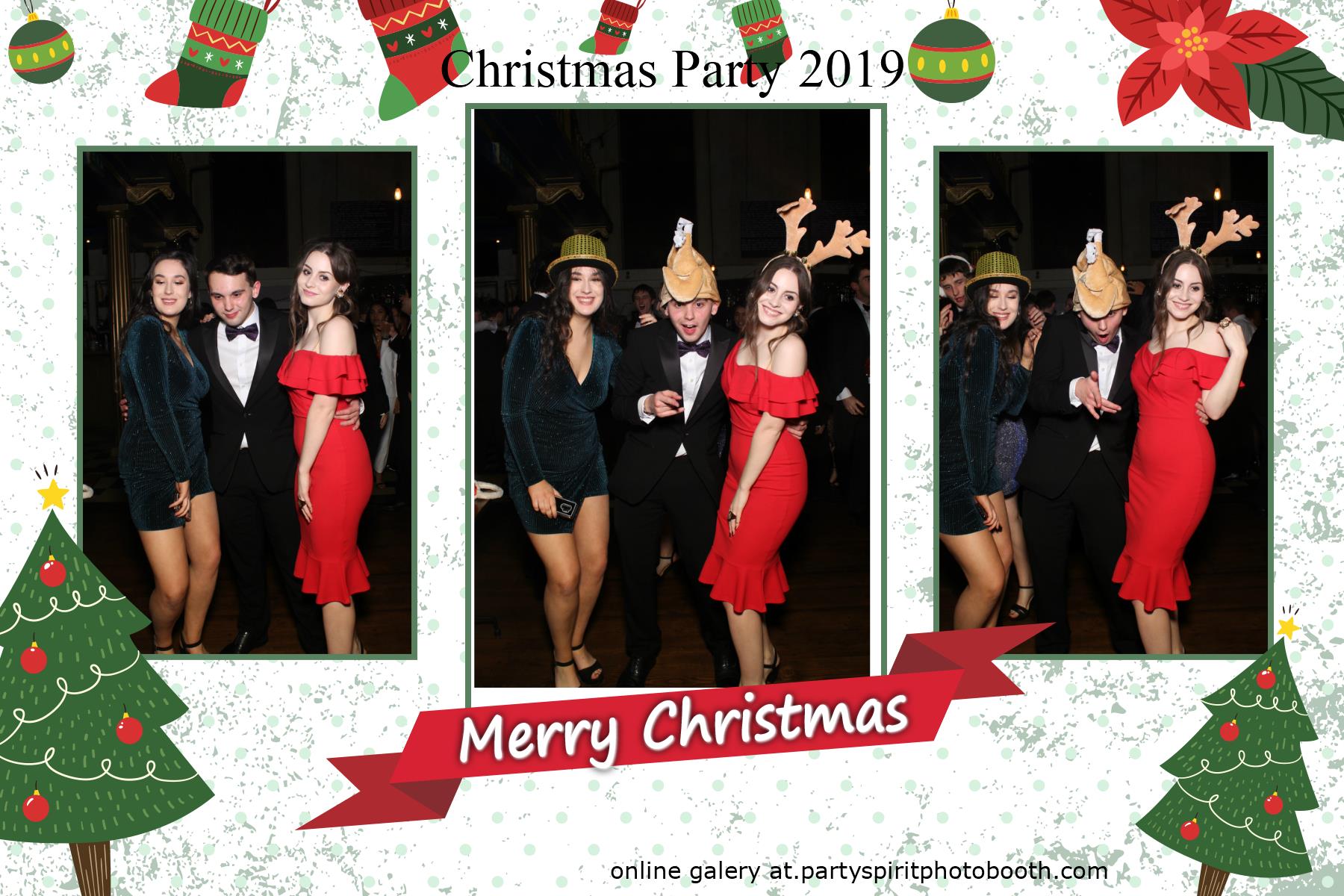 Christmas Party | View more photos from the event at gallery.partyspiritphotobooth.com/u/PartySpiritPhotoBooth/Christmas-Party-0